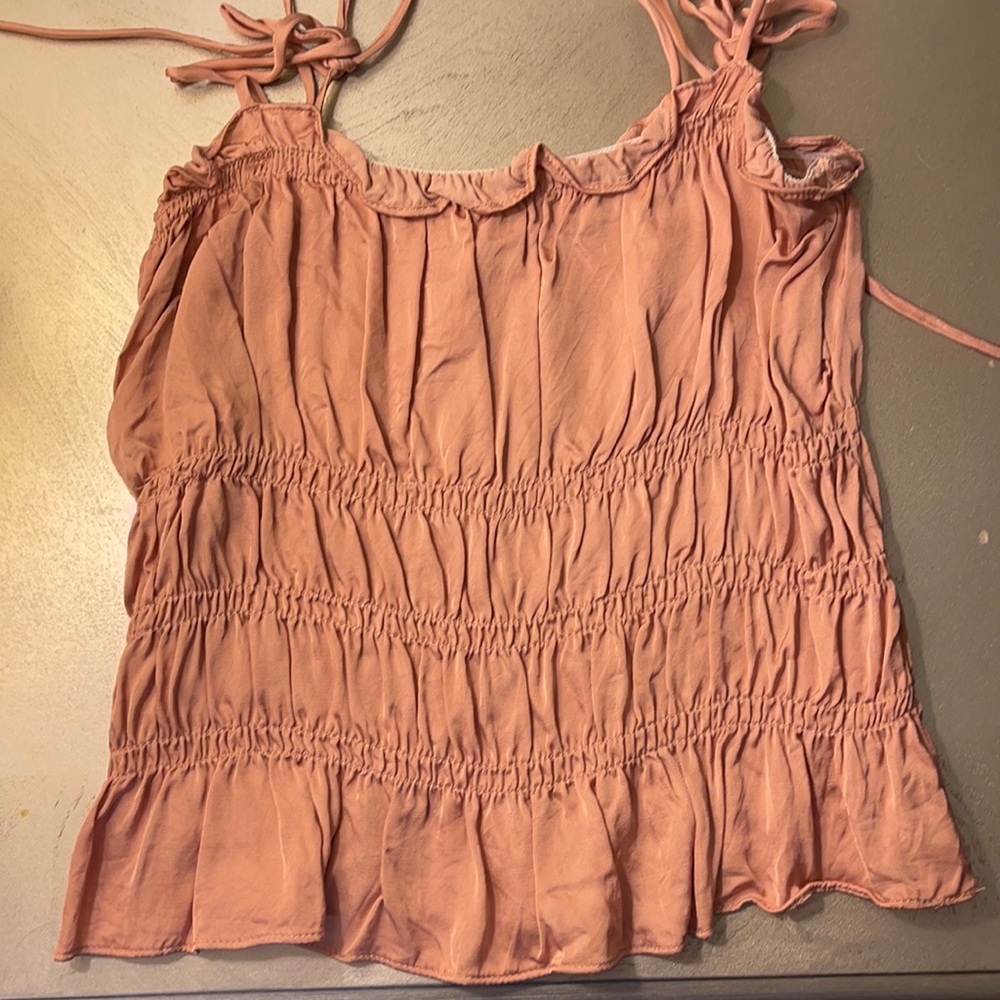 L Bartlett Top